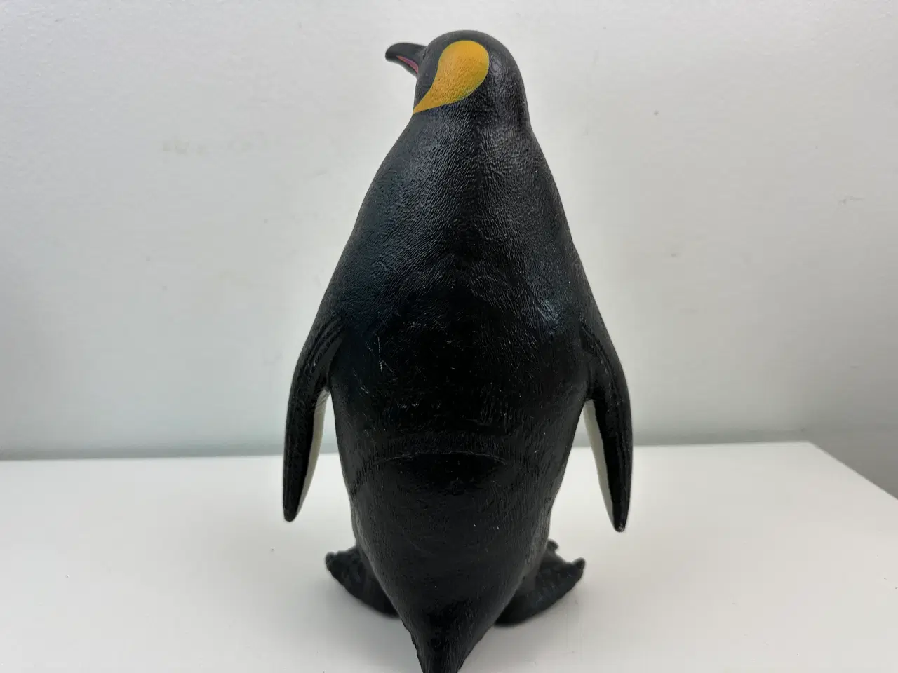 Billede 6 - Stor pingvin figur i gummi