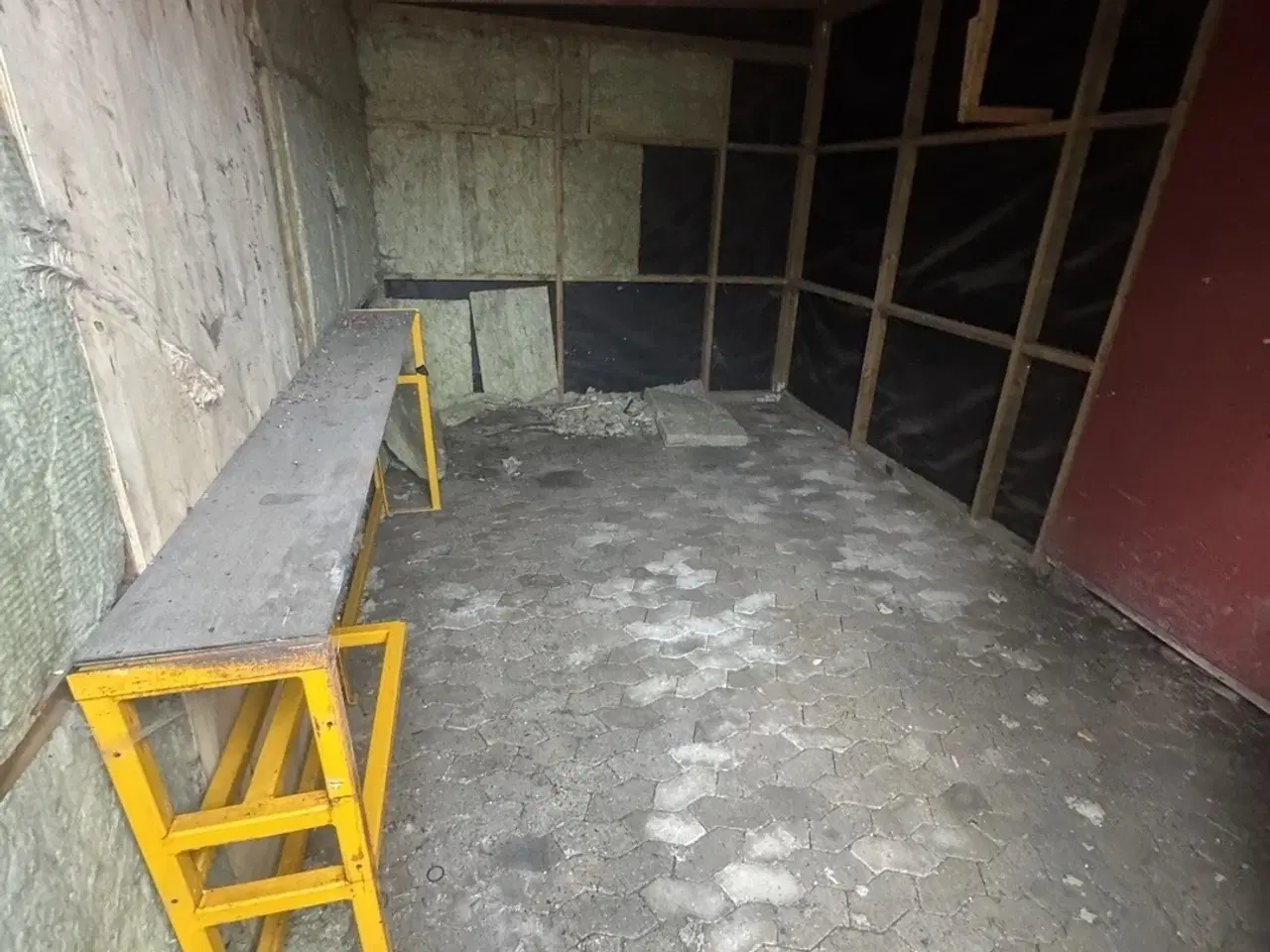 Billede 3 - GARAGE / OPBEVARING I HEDEHUSENE