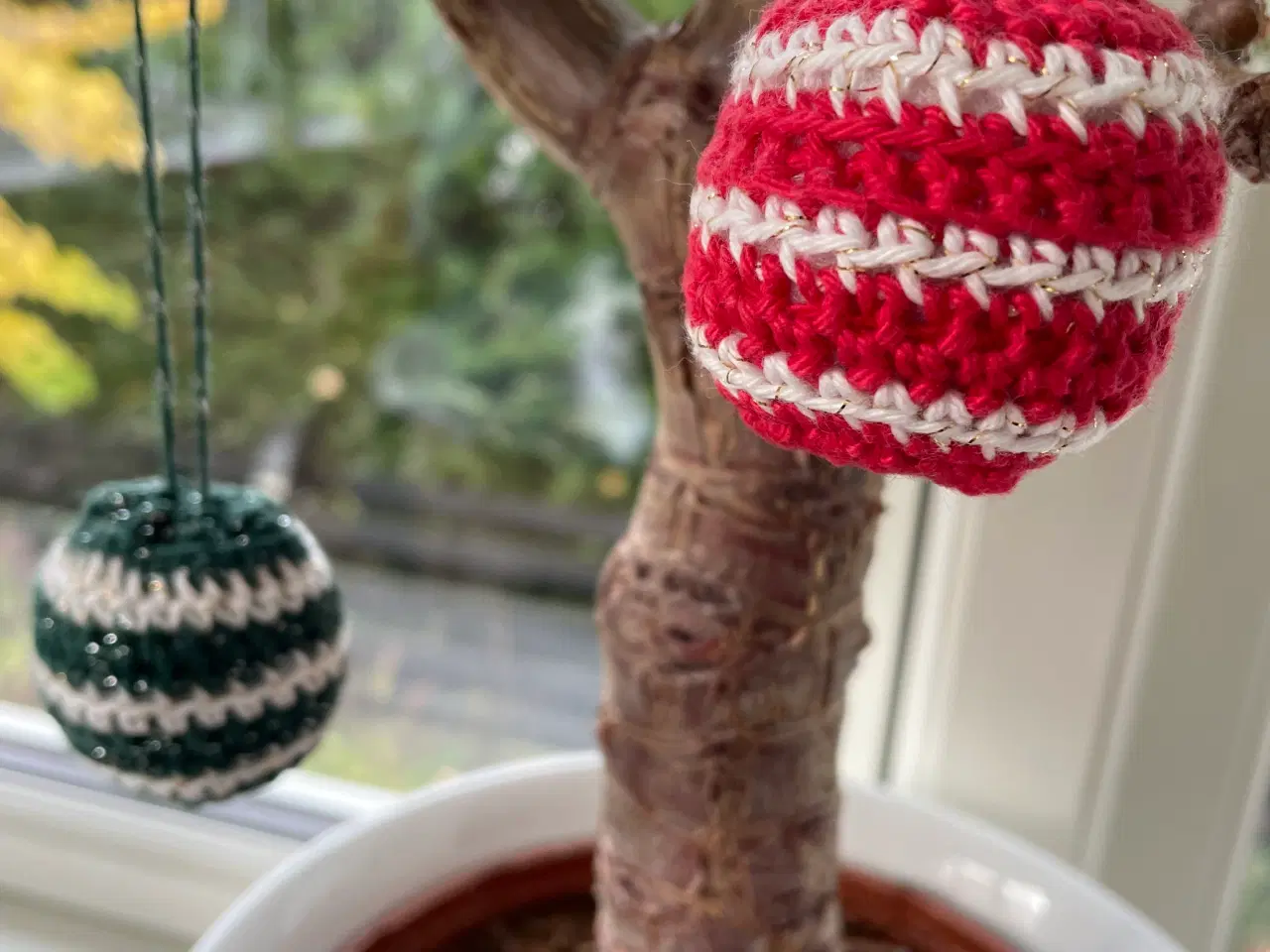 Billede 1 - Julepynt - hæklede julekugler
