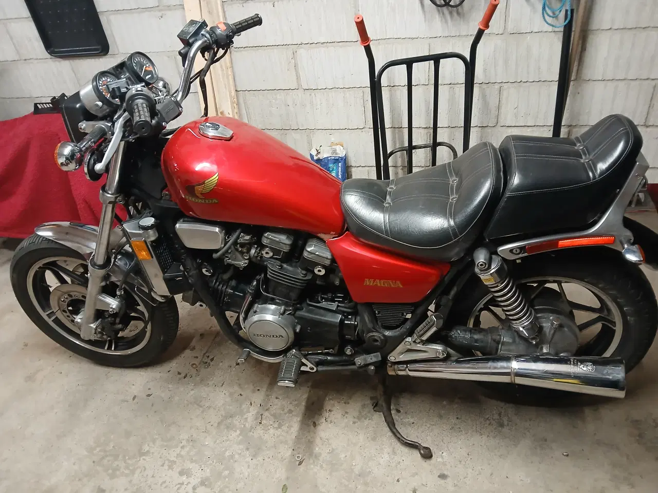 Billede 1 - Honda vf 750 Magna