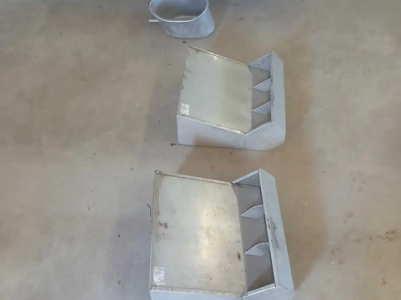 Billede 1 - Fodertrug 