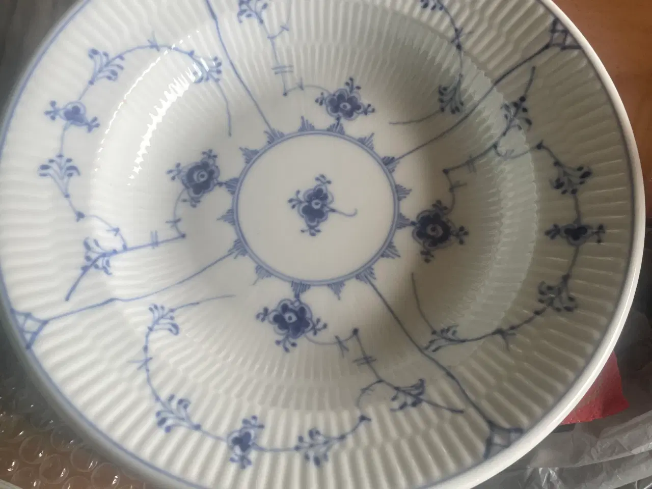 Billede 2 - Royal Copenhagen musselmalet små dybe tallerkner