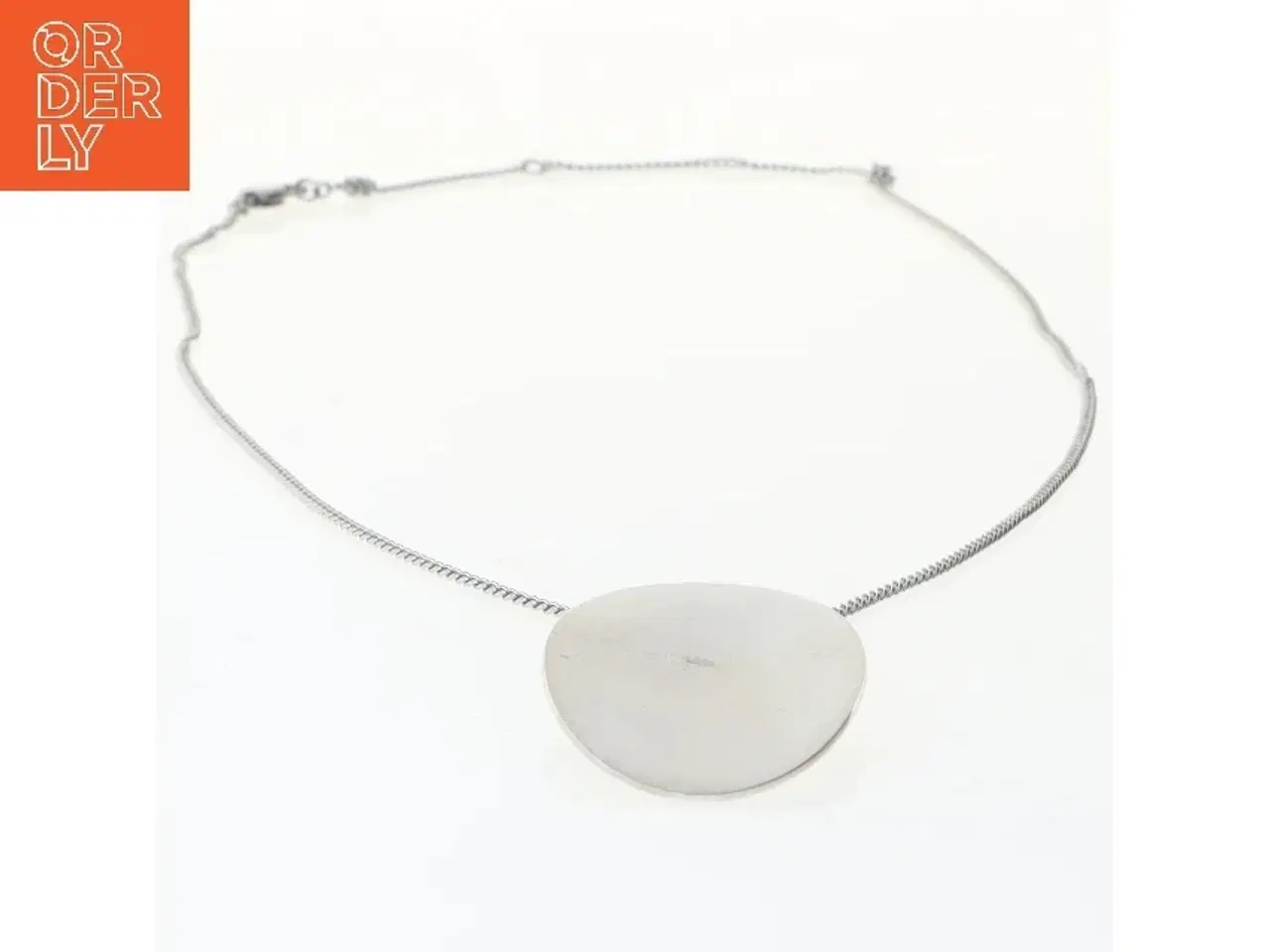 Billede 2 - Halskæde med vedhæng (str. 50 cm)