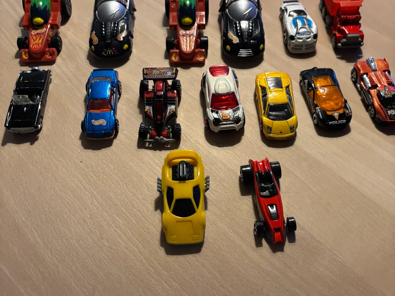 Billede 1 - HotWheels Biler ialt 15 stk.