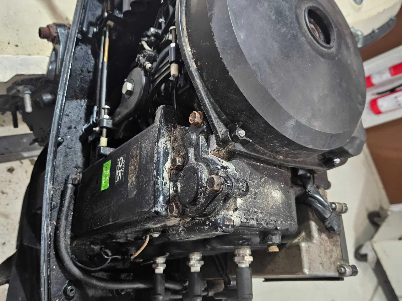 Billede 10 - Motorbåd med kabine. Motor defekt