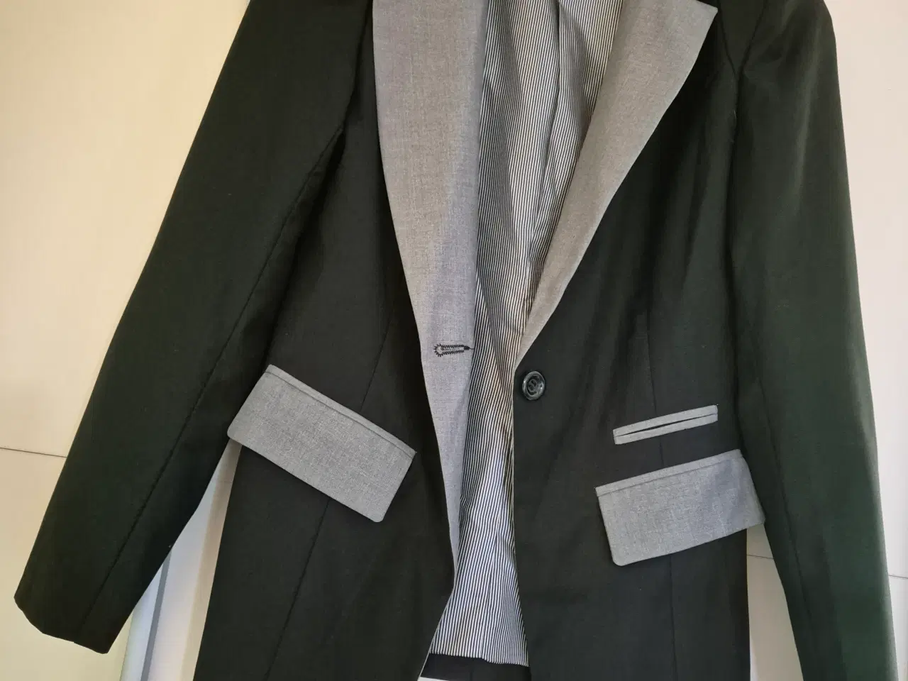 Billede 3 - Blazer 75 kr