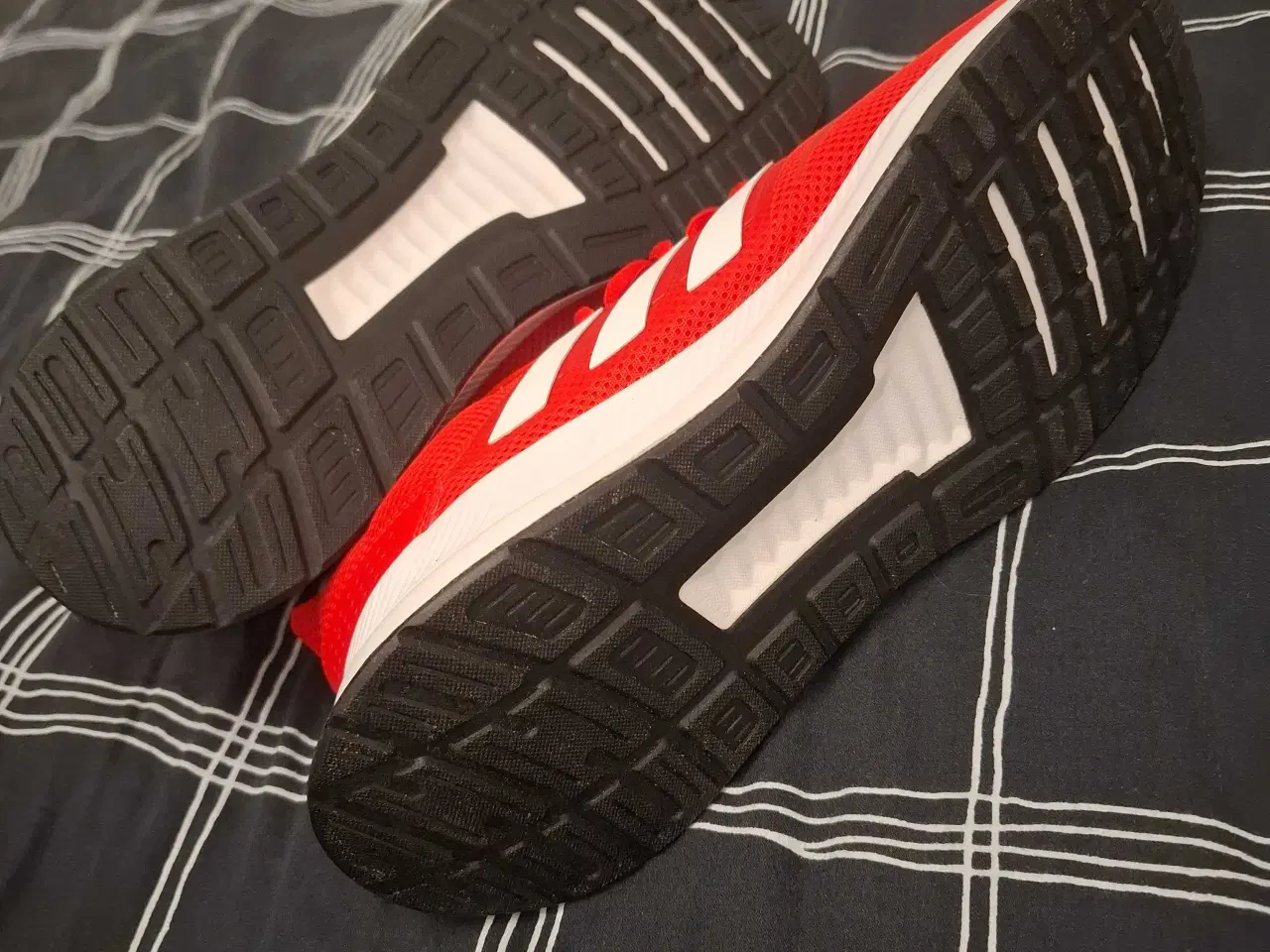 Billede 3 - Adidas sko, 45⅓, rød. Nye med mærke på.