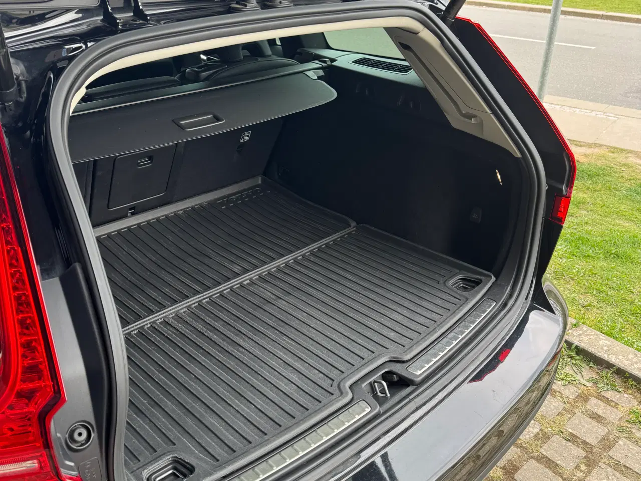 Billede 4 - Volvo V60 B4 Inscription - model 2022