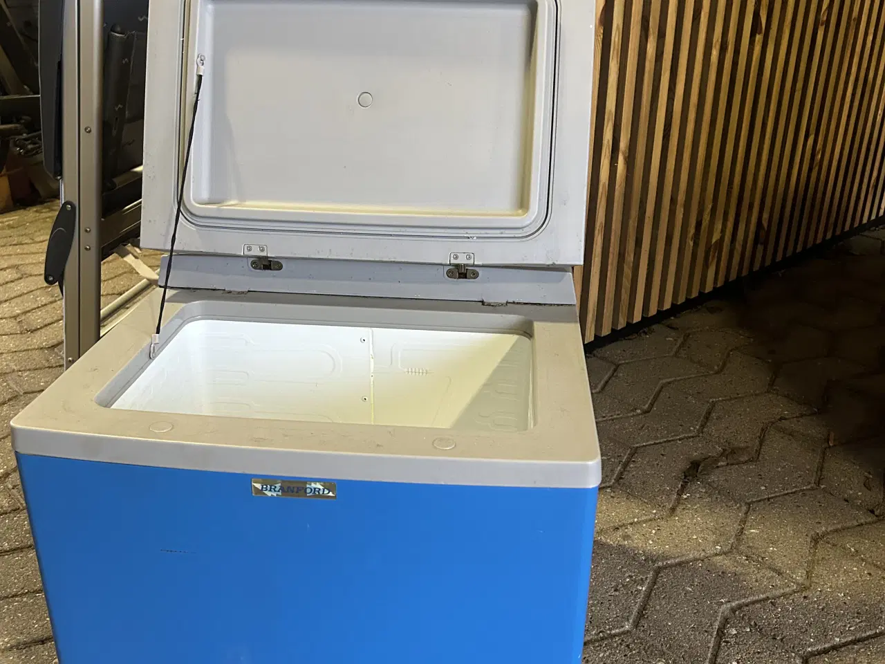 Billede 2 - Stor køleboks