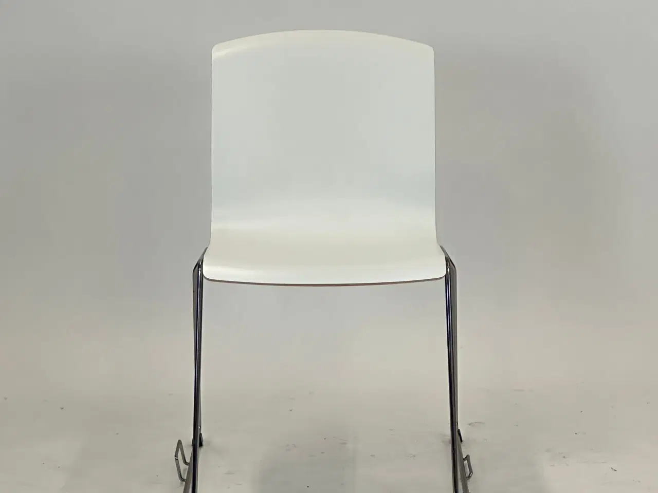 Billede 3 - Pause Runner Konferencestol fra Magnus Olesen (Formica Hvid)