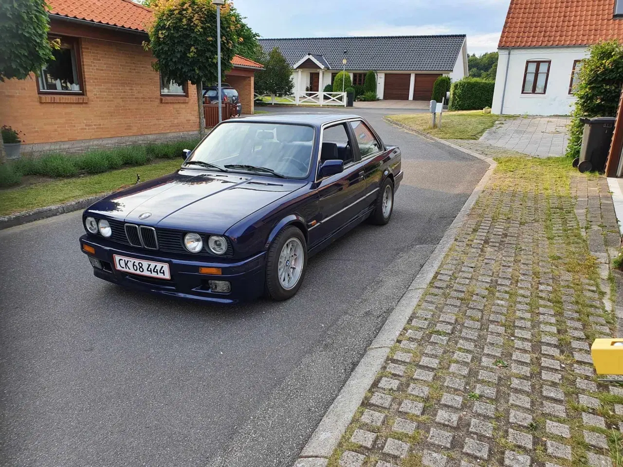 Billede 2 - BMW E30 320i 2d