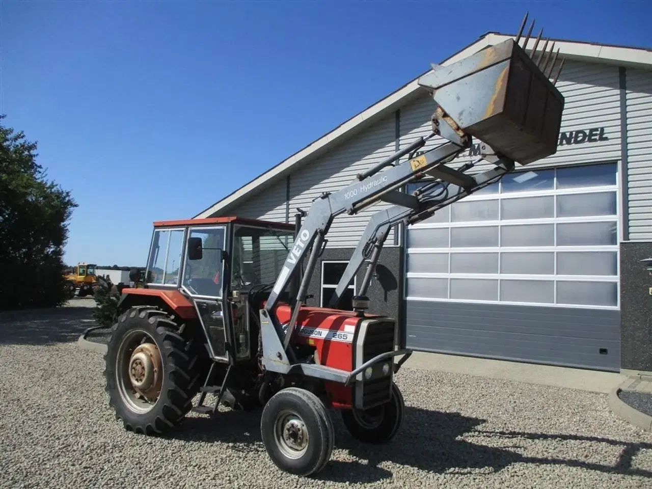 Billede 16 - Massey Ferguson 265 Med nye dæk og frontlæsser