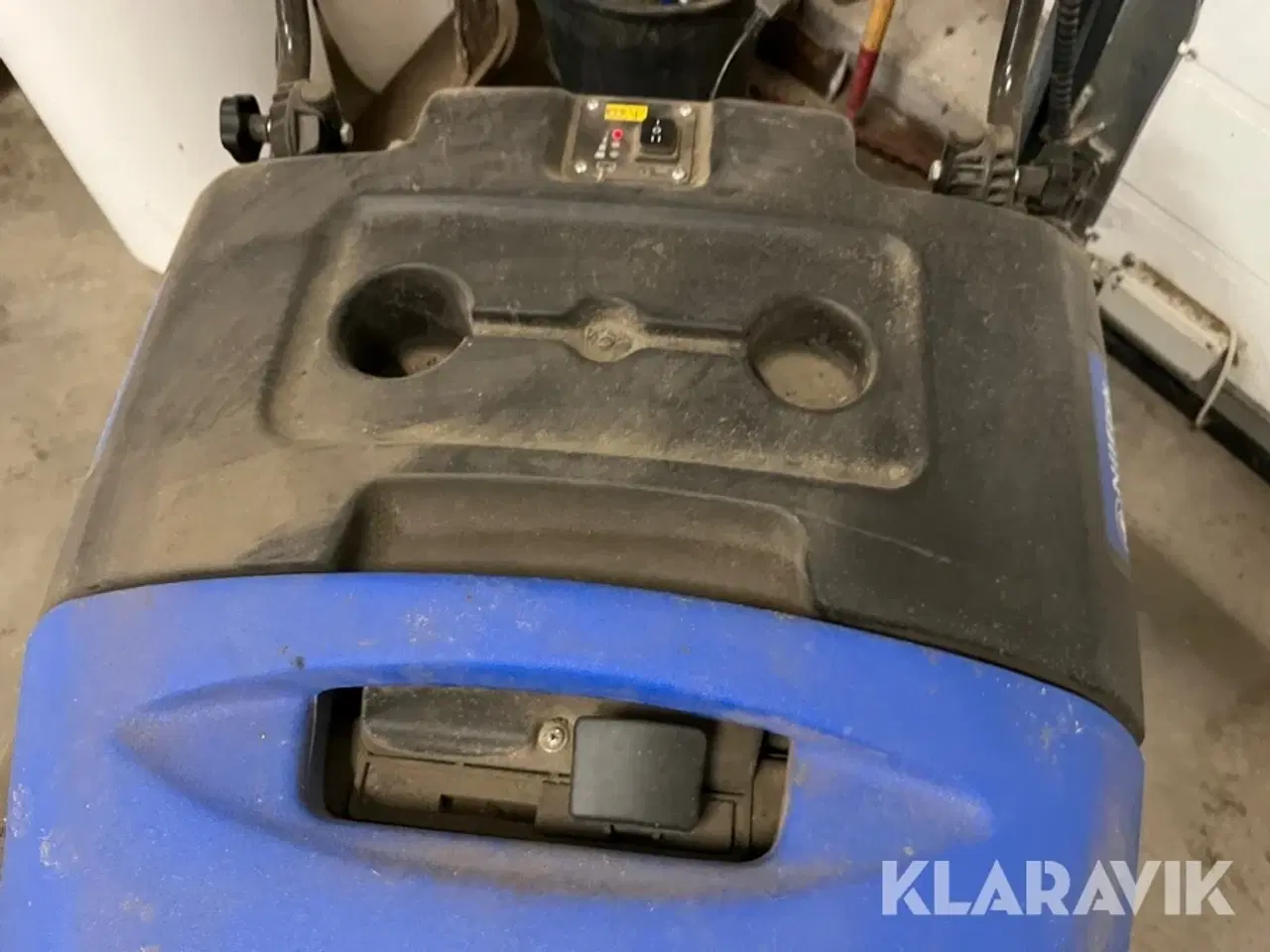 Billede 10 - Fejemaskine Nilfisk Floortec 350