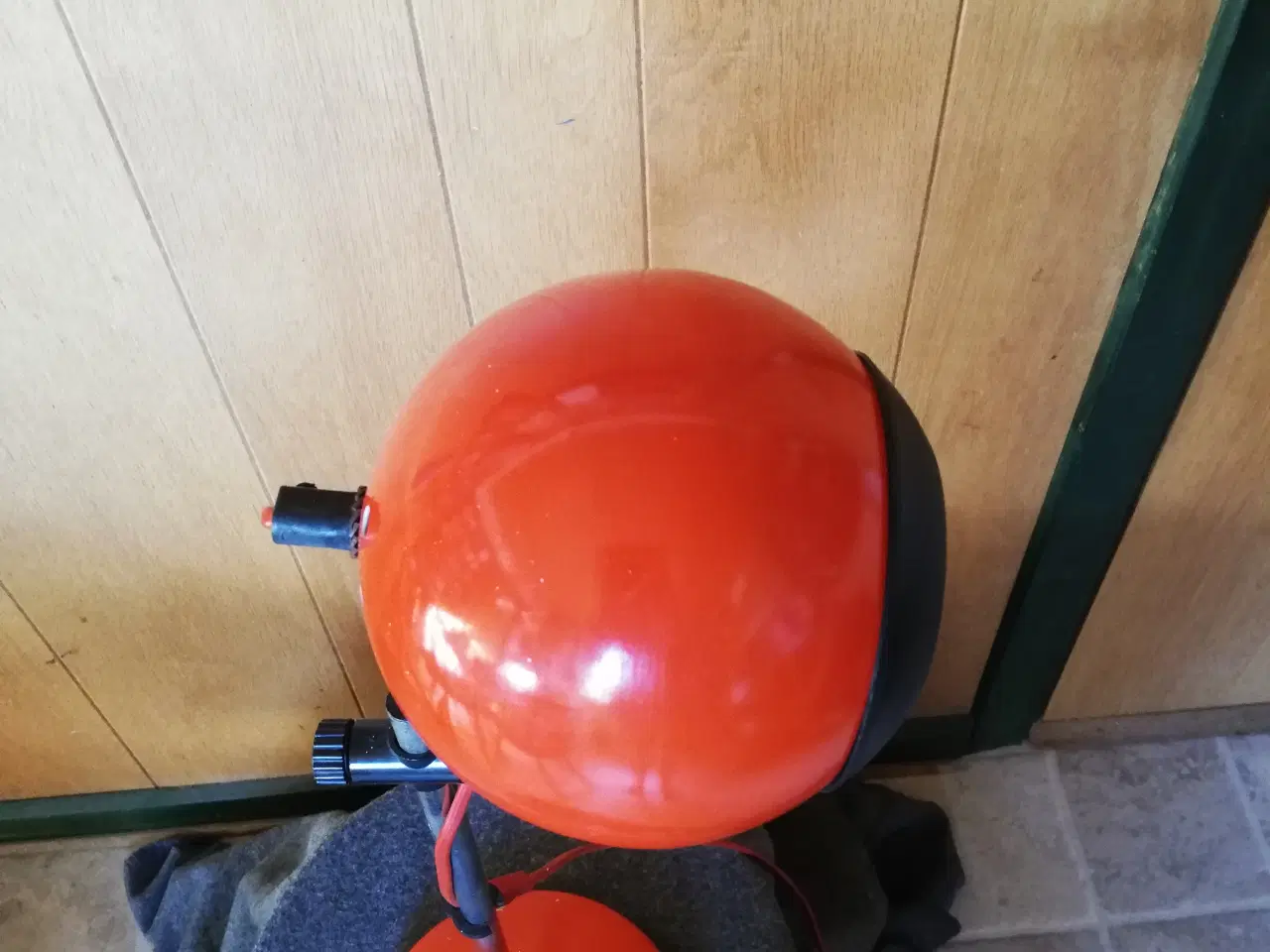 Billede 3 - Retro rød kugle bordlampe nr. 406 fra E.S.Horn