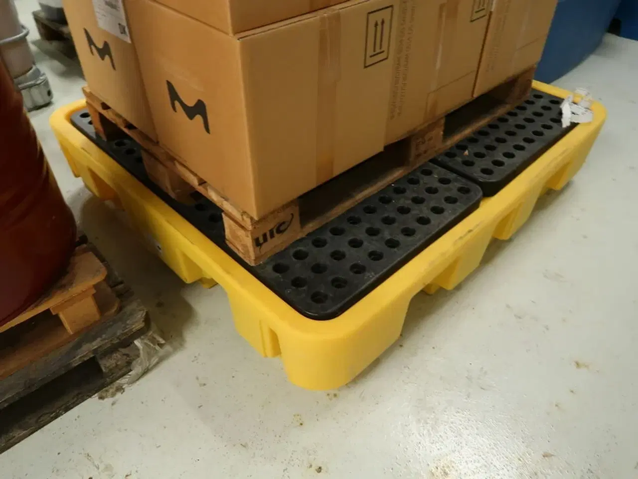 Billede 1 - Spildekar DENIOS uden indhold