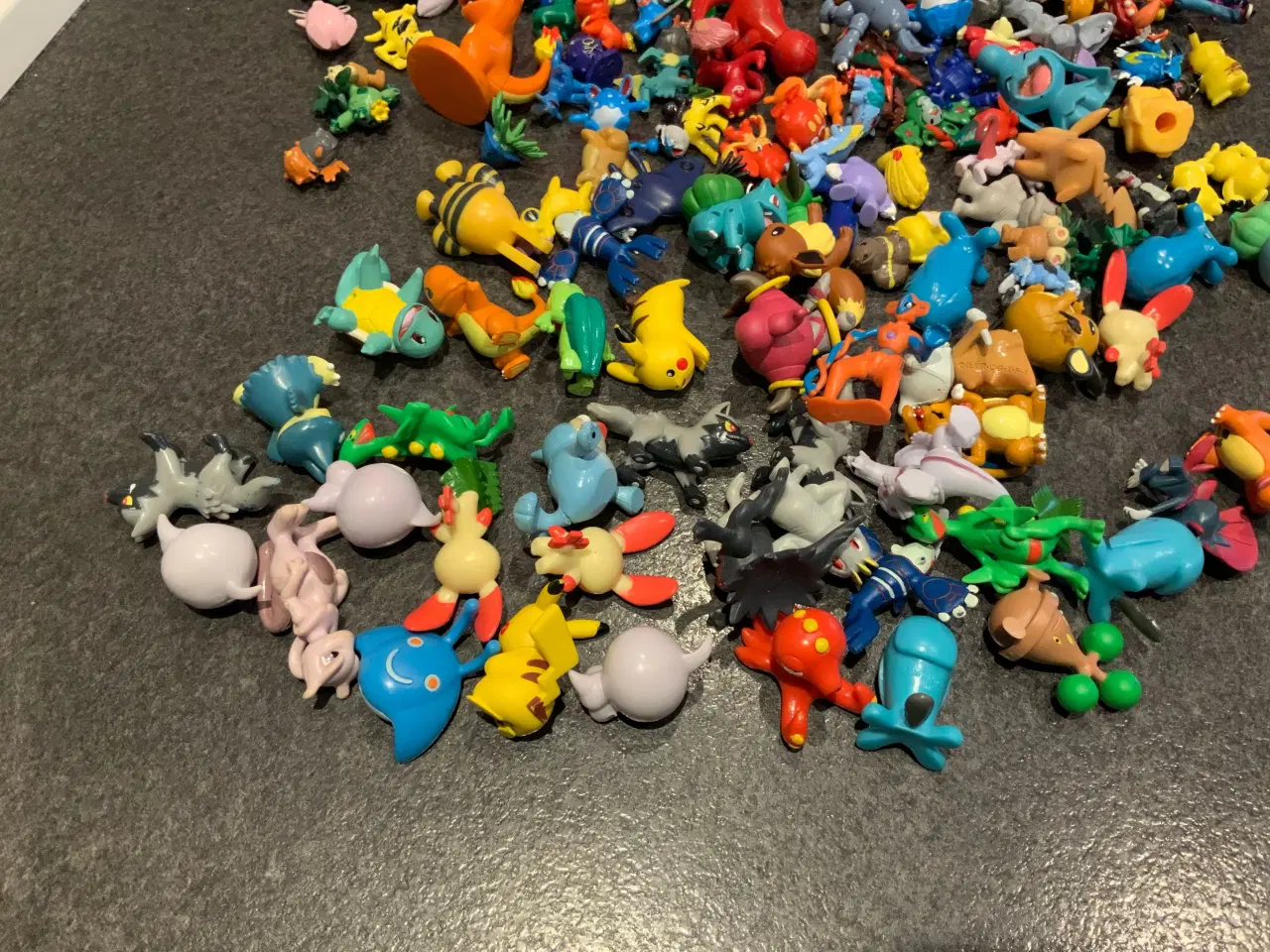 Billede 7 - Pokemon figurer