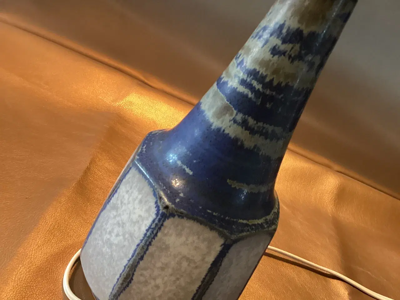 Billede 4 - Bordlampe Michael Andersen Bornholmsk stentøj
