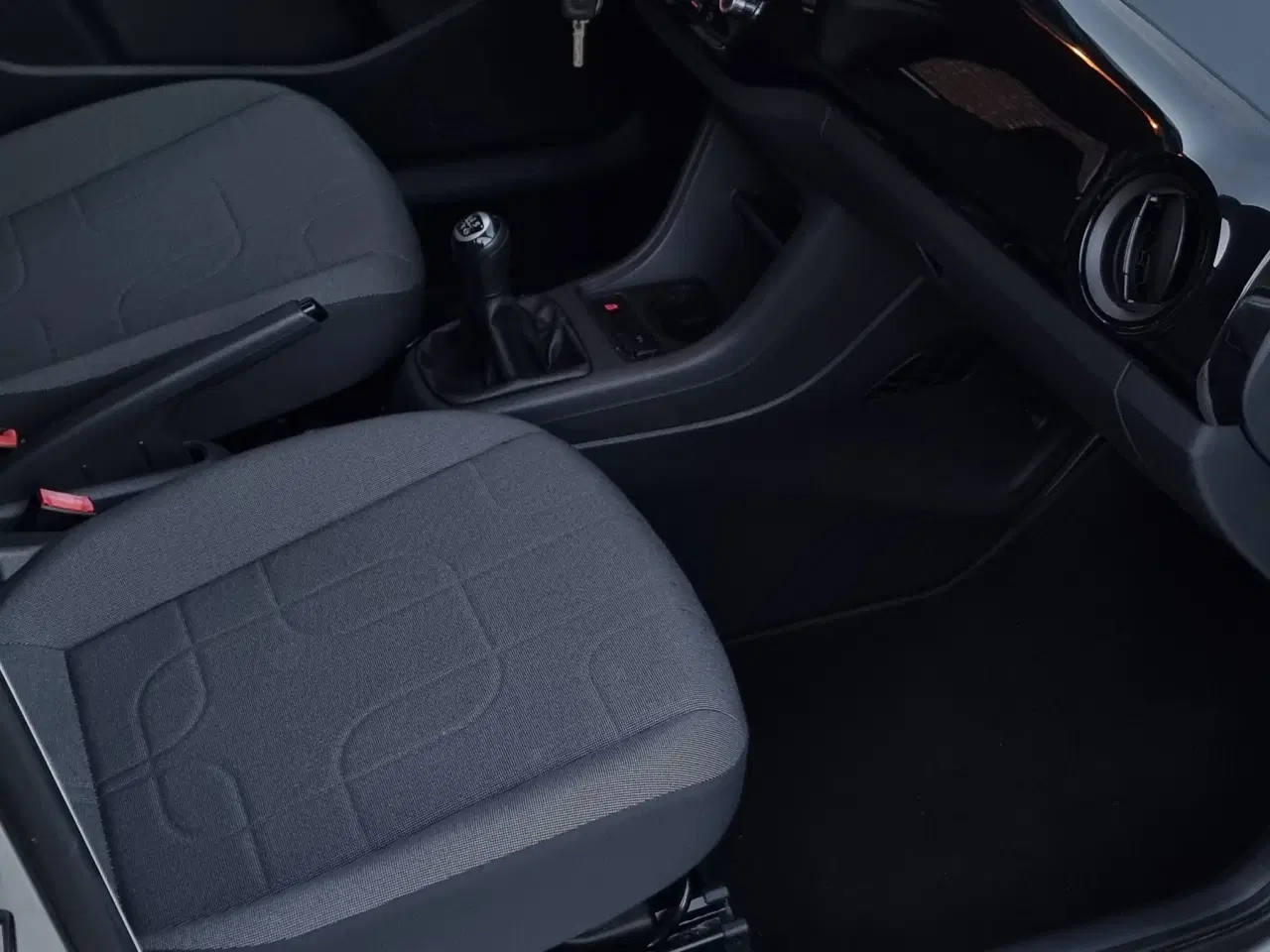 Billede 9 - Vw UP! 5-døre med meget lavt km-tal kun 66.000km!