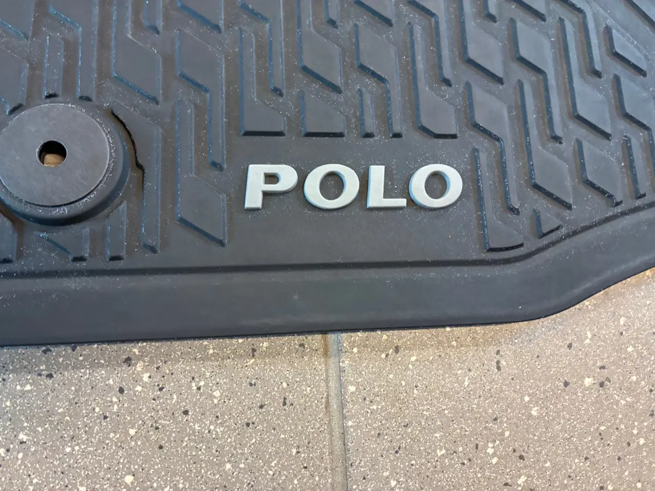 Billede 2 - Gummimåtter (komplet sæt med 4 stk.) til VW POLO