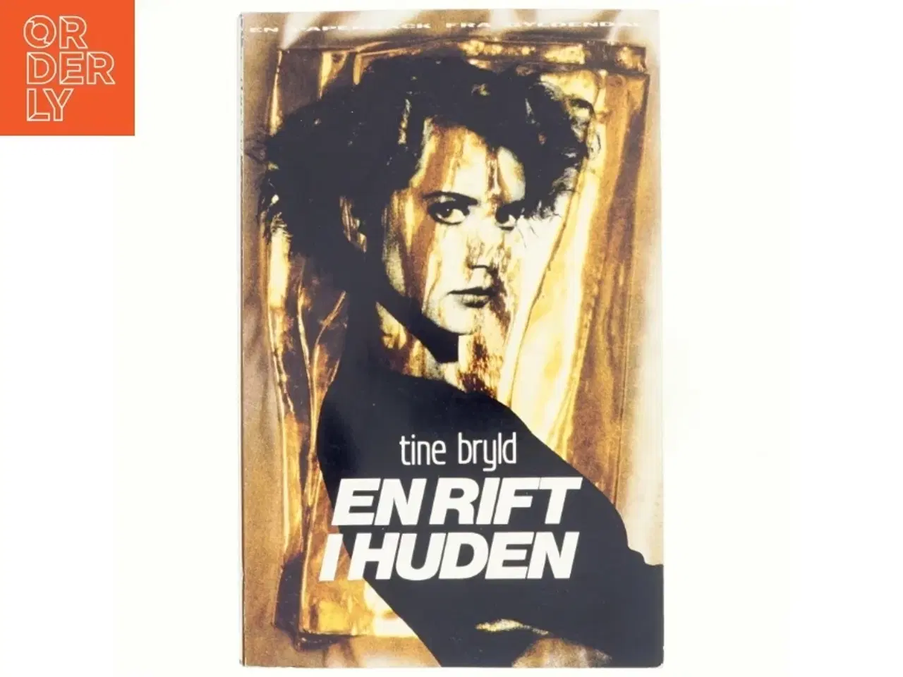 Billede 1 - En rift i huden af Tine Bryld (Bog)