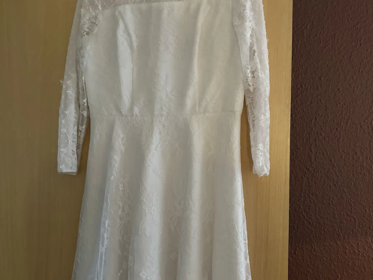 Billede 2 - Konfirmationskjole fra Lilly