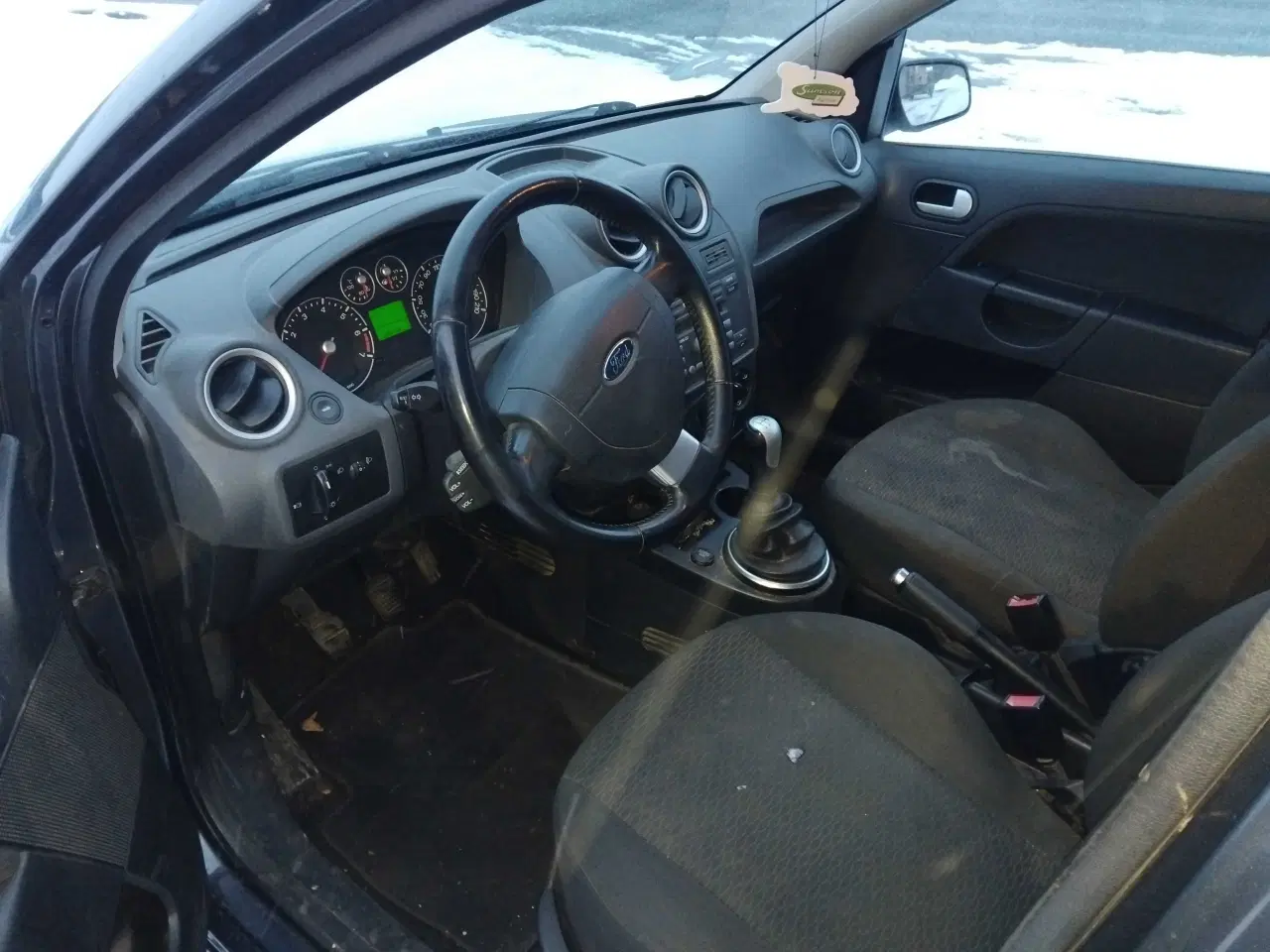 Billede 6 - Ford Fiesta 1,6 Ghia. Med aircondition 