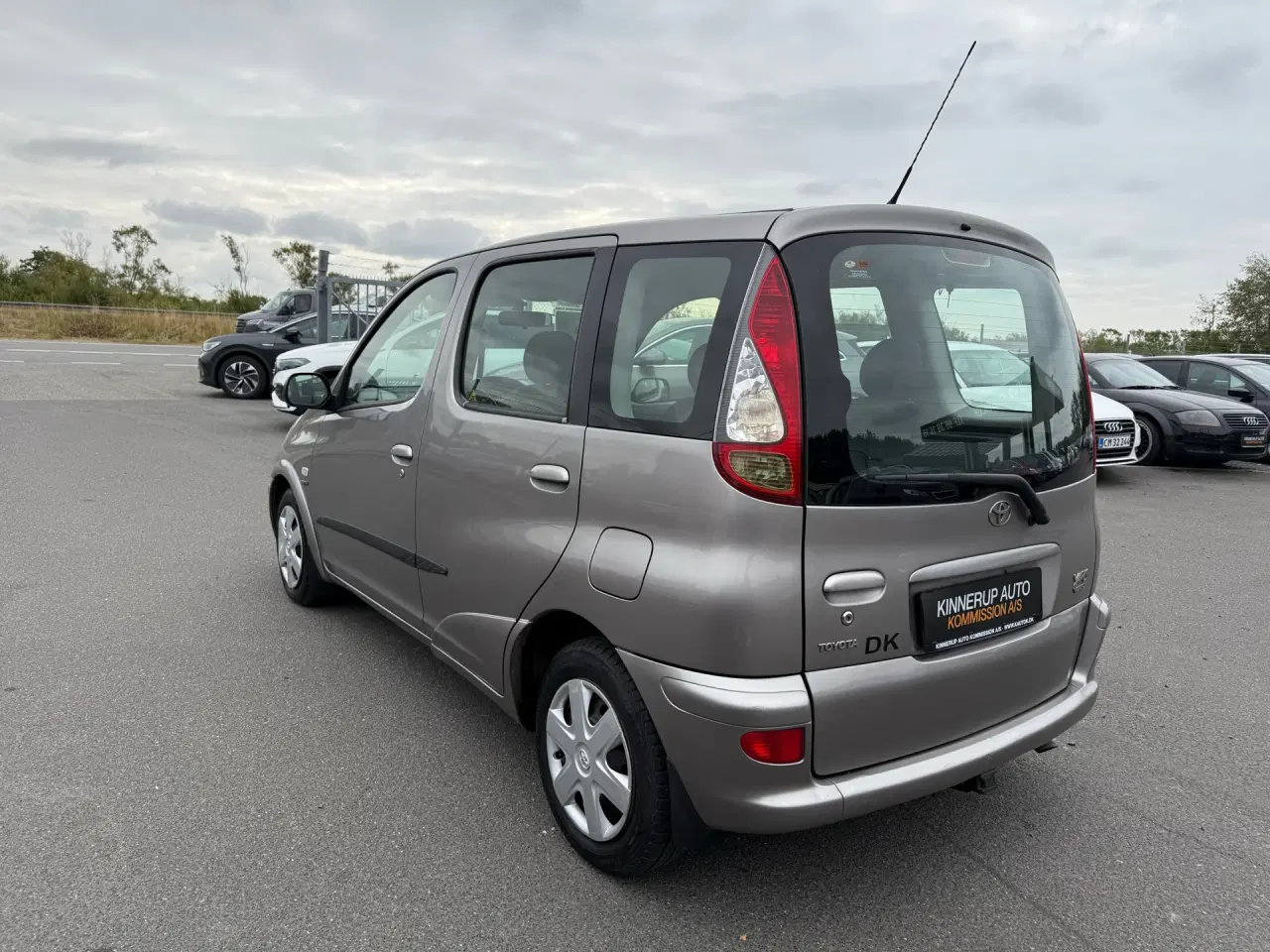 Billede 4 - Toyota Yaris Verso 1,3 Linea Sol 86HK