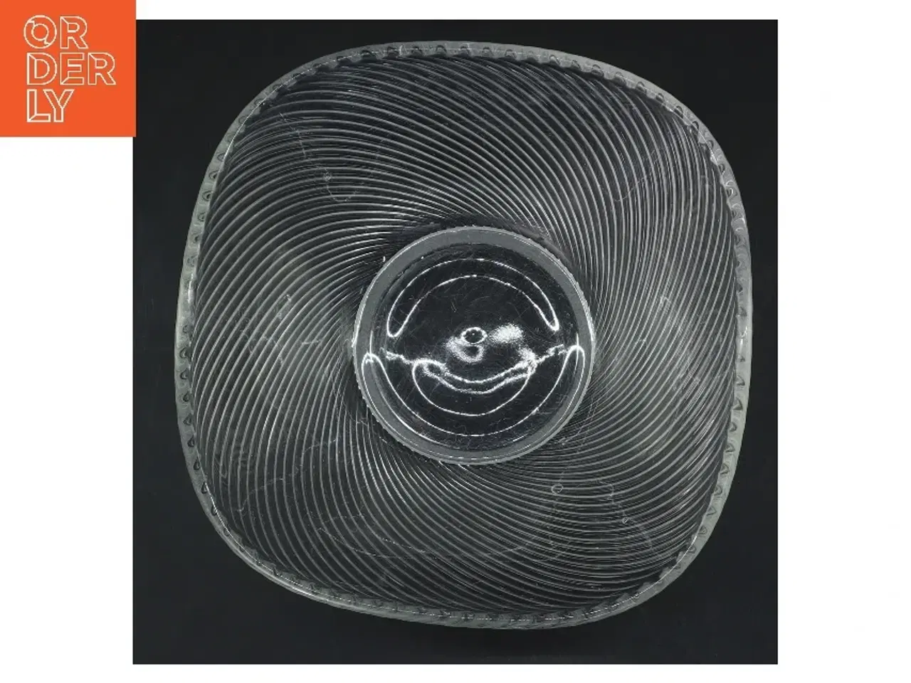 Billede 2 - Glasfad med mønster (str. 17 cm)