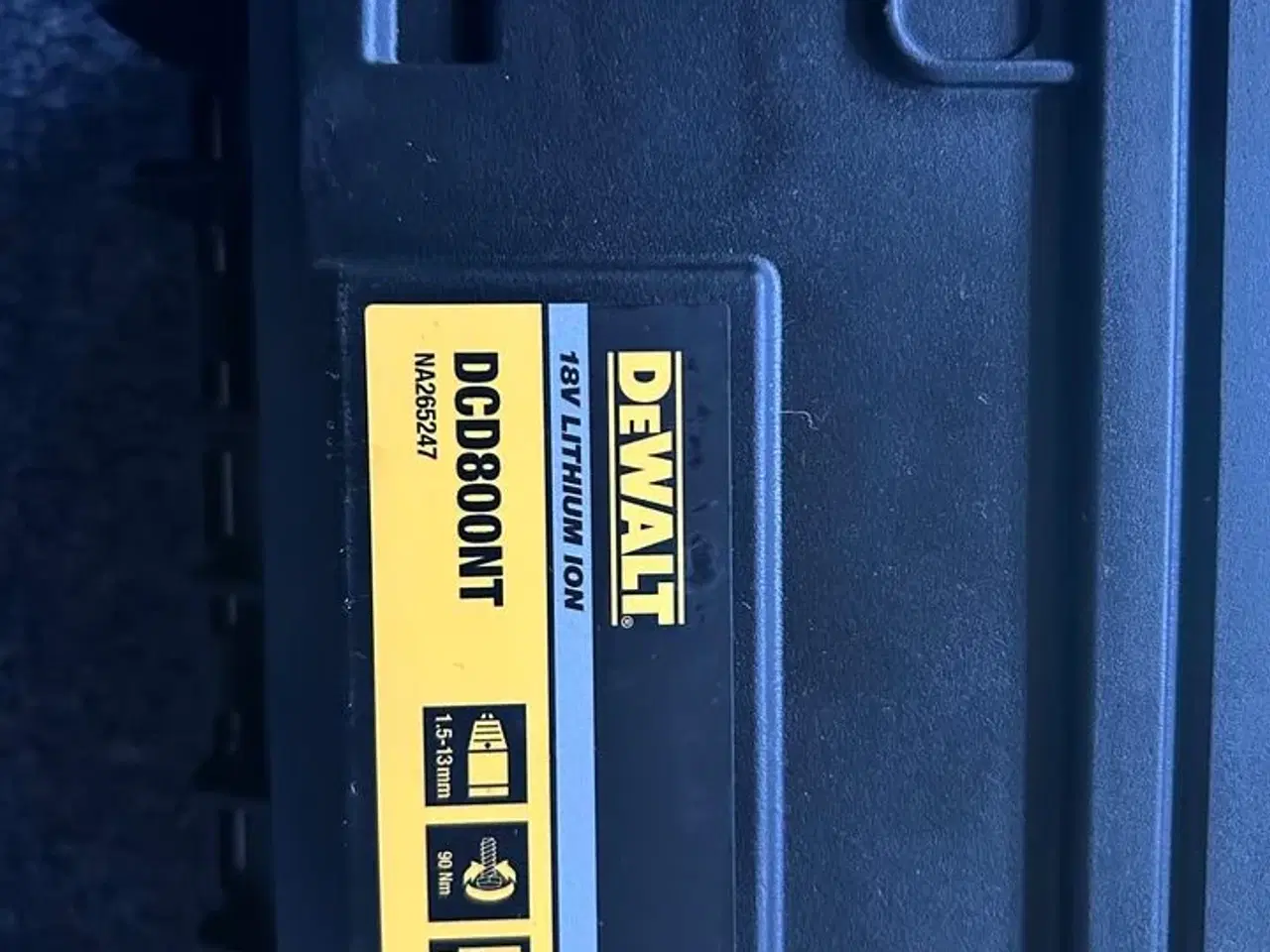 Billede 2 - Bore-/skruemaskine DEWALT DCD800NT