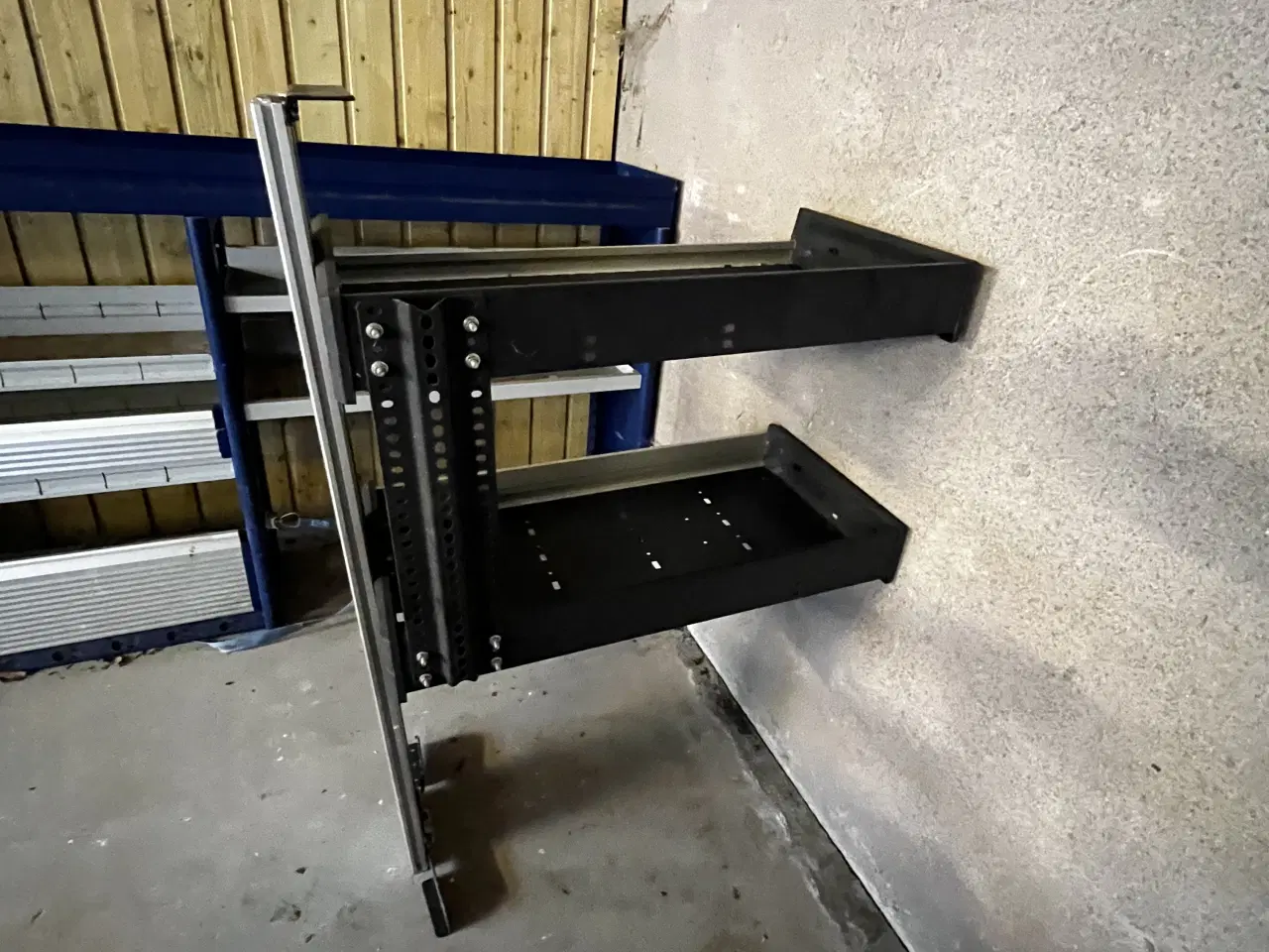 Billede 3 - Reoler til varebil