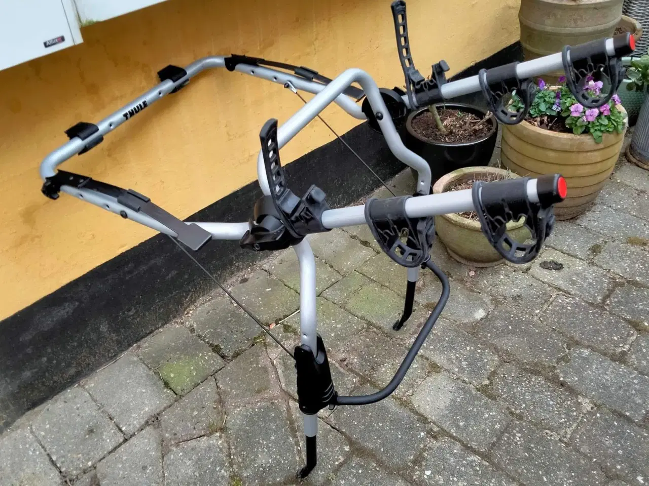Billede 1 - Thule Cykelholder  til biler uden anhængertræk