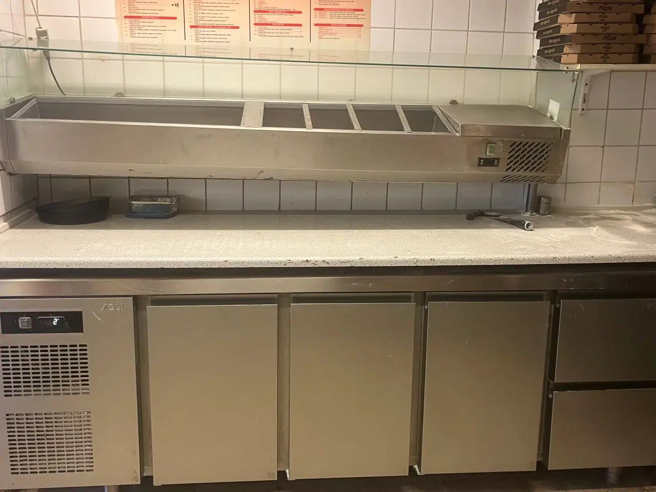 Billede 1 - Alt inventar fra pizzaria sælges