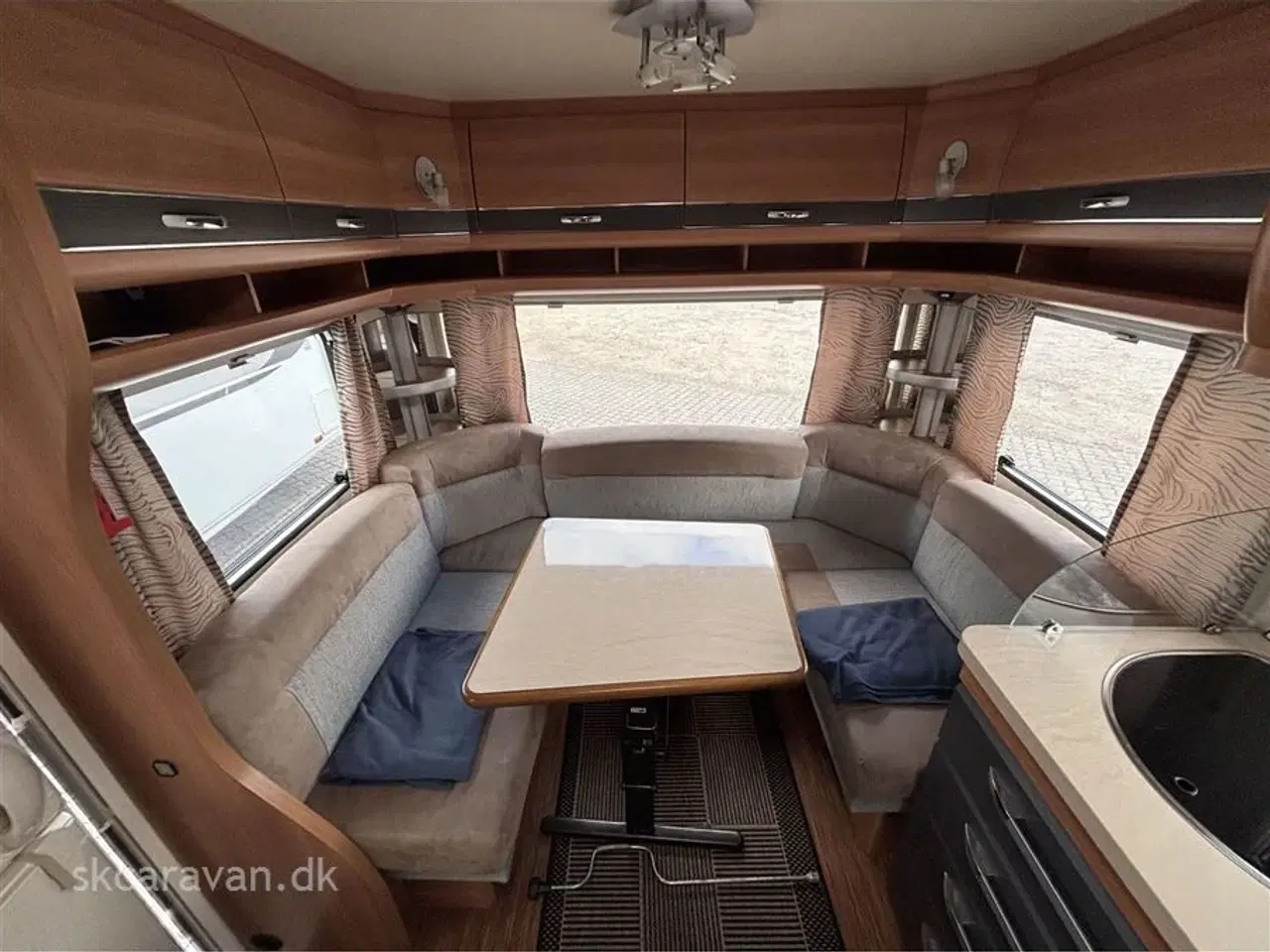 Billede 9 - 2013 - Hobby De Luxe 460 UFe Pæn og velholdt campingvogn