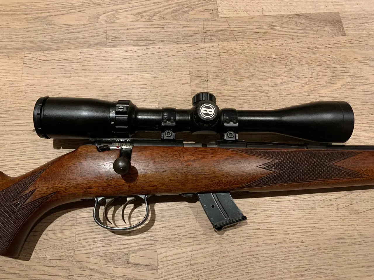 Billede 2 - Salonriffel 22lr med snelle.