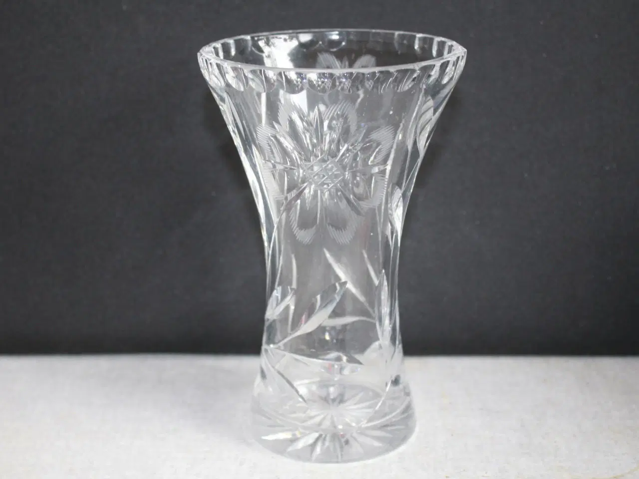 Billede 1 - Vase, slebet Krystal