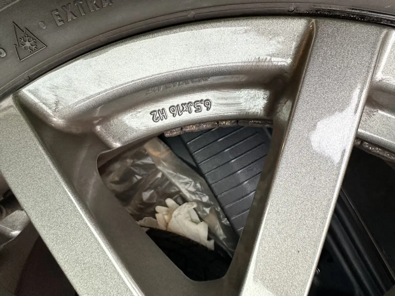 Billede 4 - Vinterdæk på alu fælge