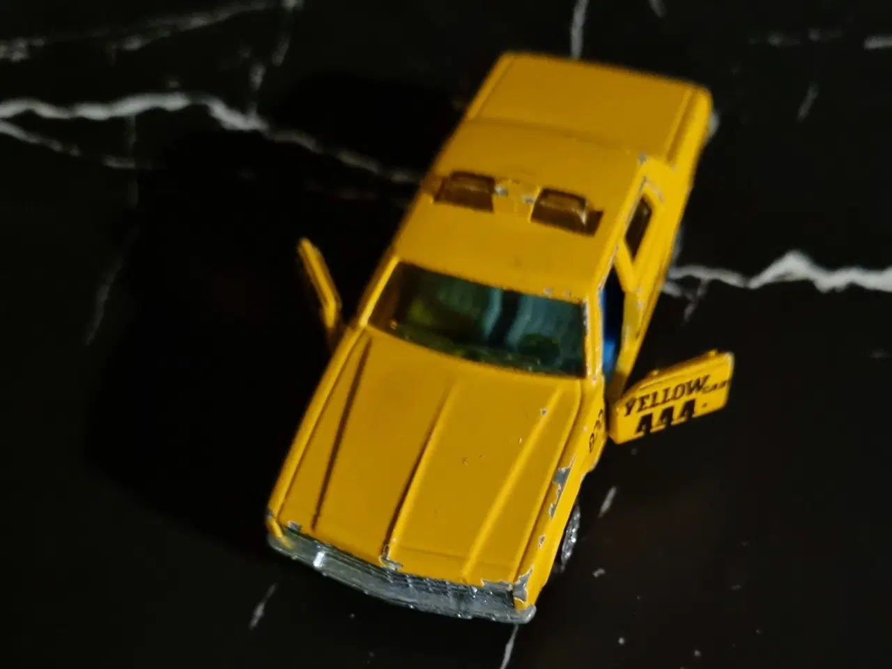 Billede 5 - Majorette Chevrolet Impala #240gul1:69 Diecast 3 T