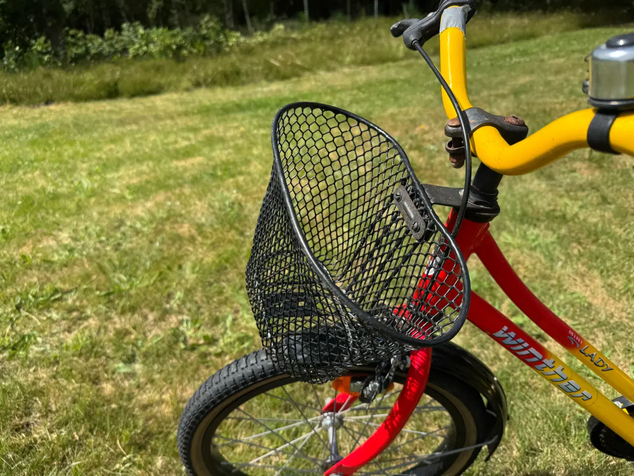 Billede 2 - Winther børnecykel med kurv og bagagebærer sælges