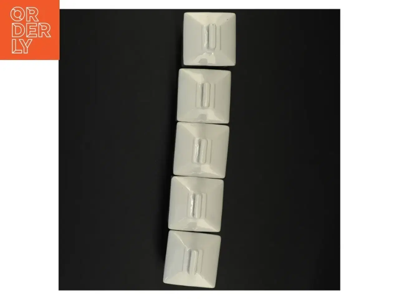 Billede 7 - Porcelæn krydderiglas (str.15 x 9,5 cm og 8 x 5,5 cm)