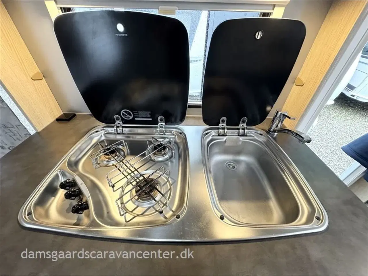 Billede 10 - 2018 - Hymer Eriba Living 470   Queensbed-Gulvtemp.-Mover-Markise