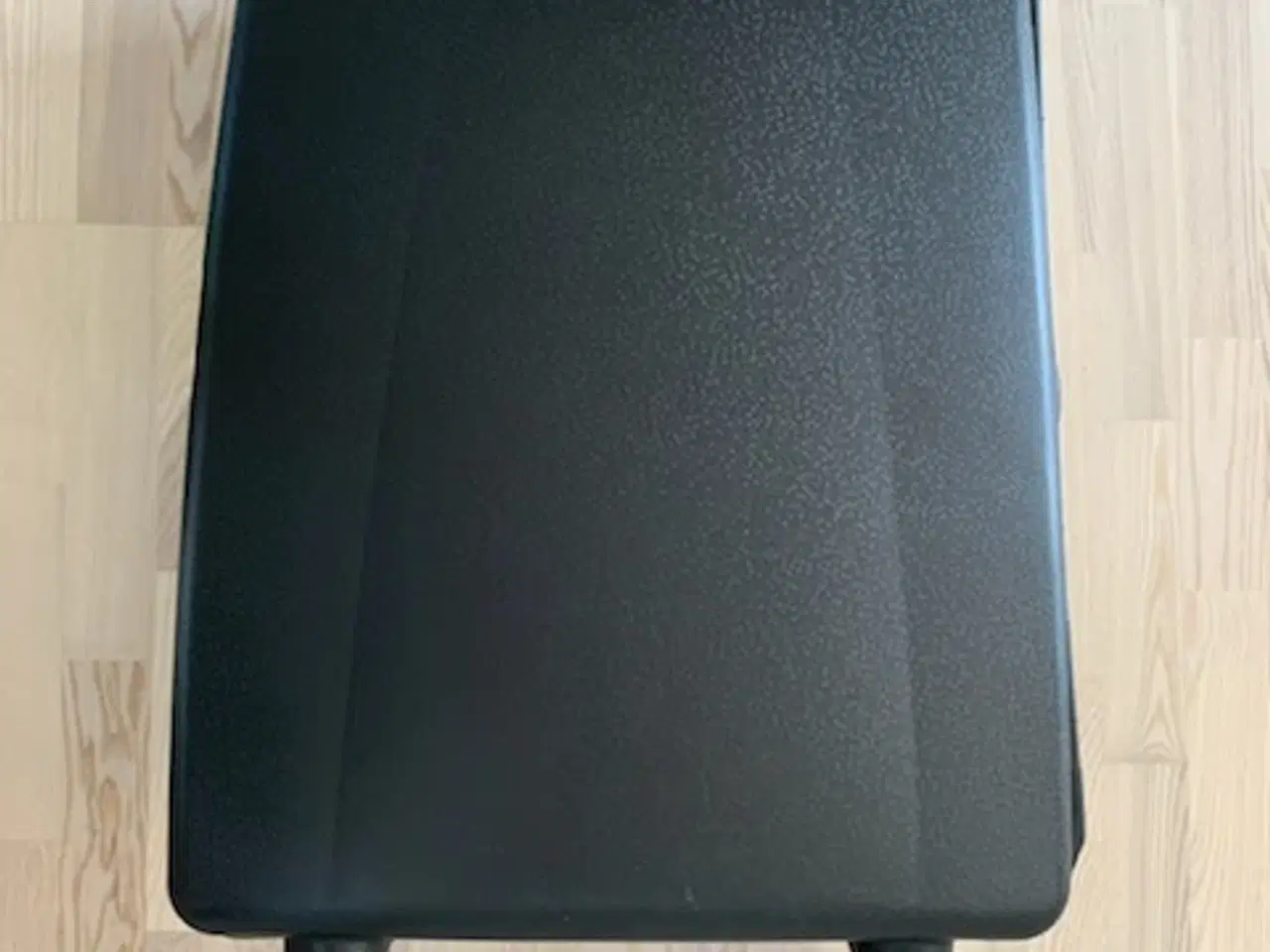 Billede 2 - Cavalet Stor kuffert m/ kodelås og nøglelås