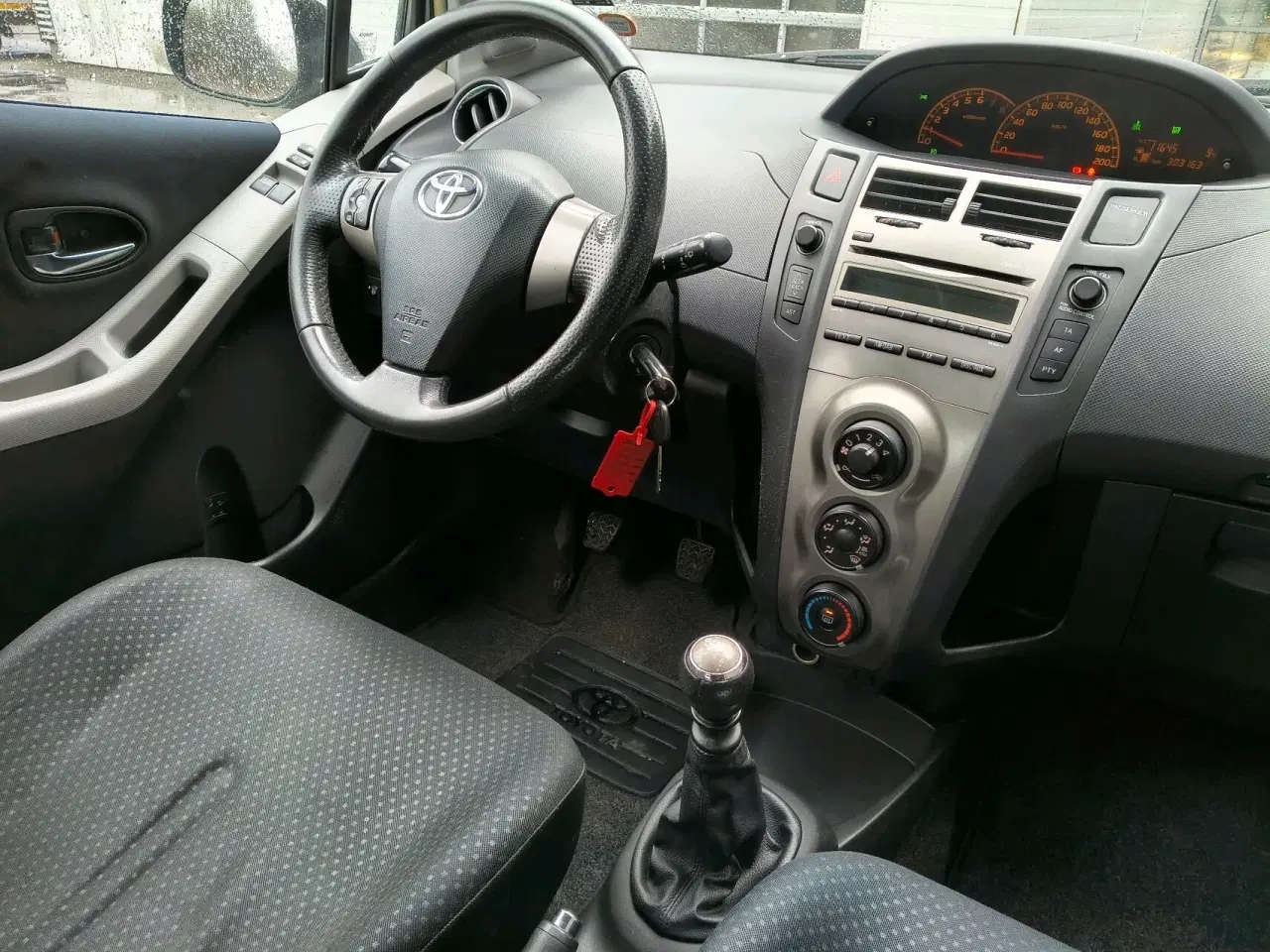 Billede 6 - Toyota Yaris 1,3 VVT-I T2 Touch 100HK 5d 6g