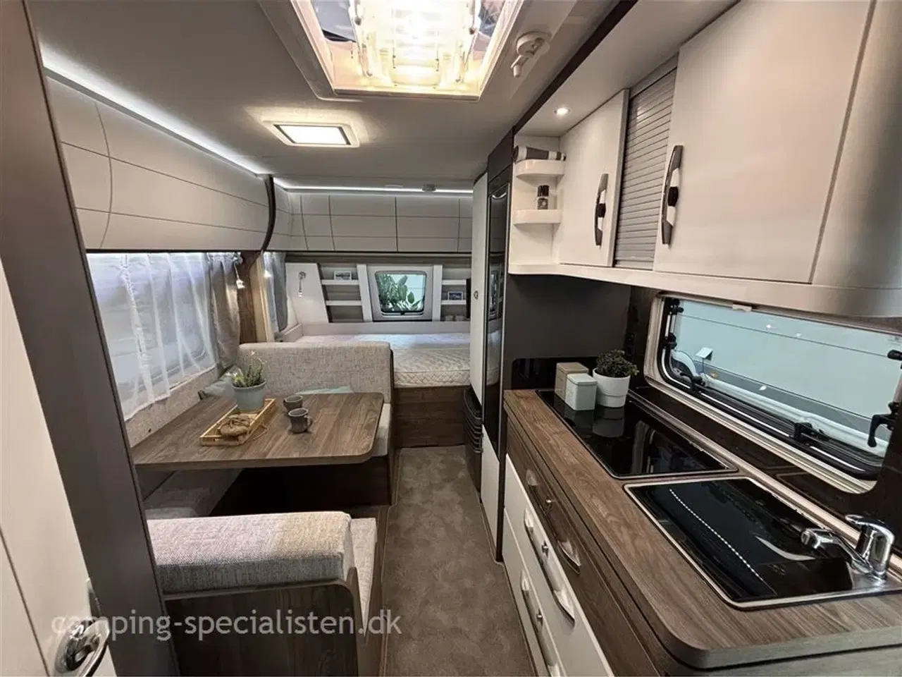 Billede 6 - 2026 - Hobby De Luxe 490 KMF   Hobby De luxe 490 KMF kan snart ses hos Camping-Specialisten.dk