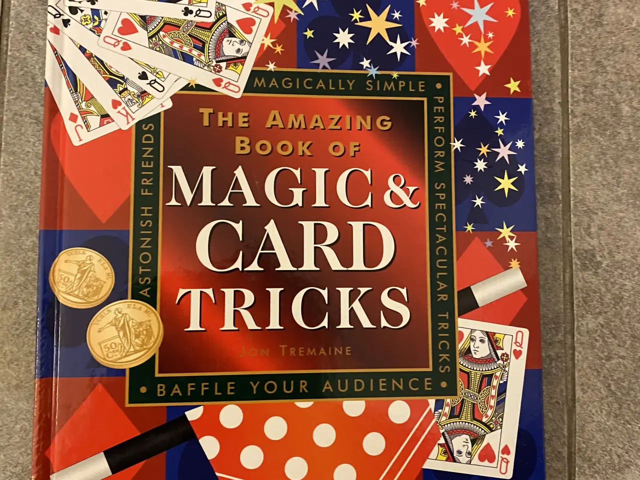 Billede 1 - Bogen “ Amazing Magic & Cars Tricks”