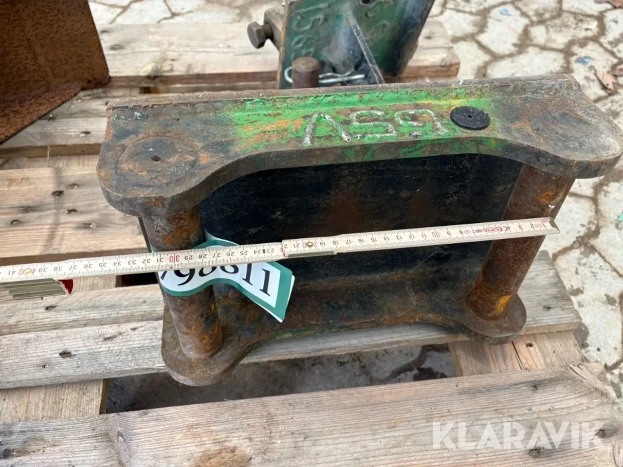 Billede 10 - Graveskovl og skifte