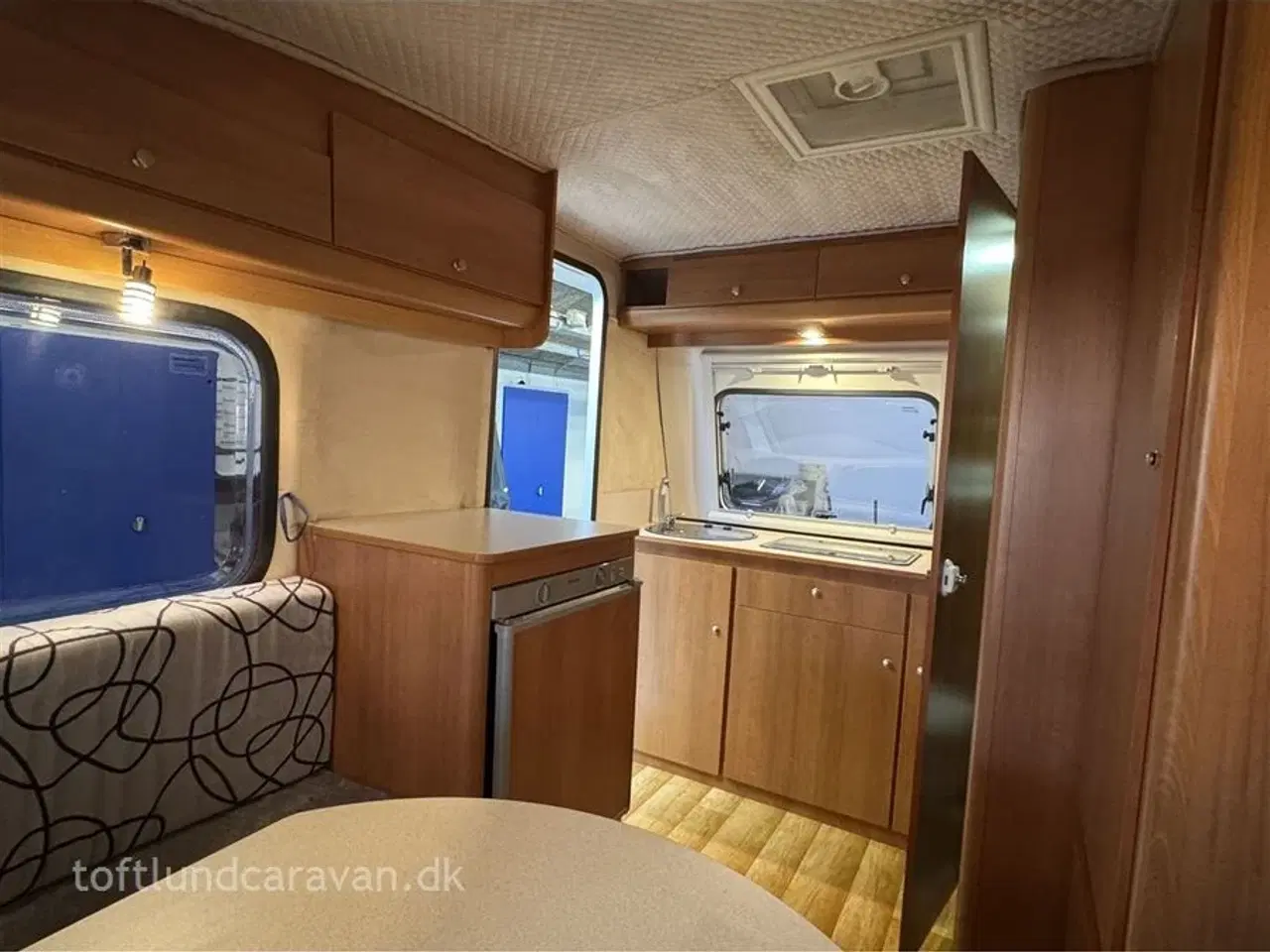 Billede 2 - 2018 - Vega 365 NT GT   DK s LETTESTE KUN 650 kg, 1 ejers, næsten som NY, sælges inkl. fortelt . TILBUD hvem kommer først ?