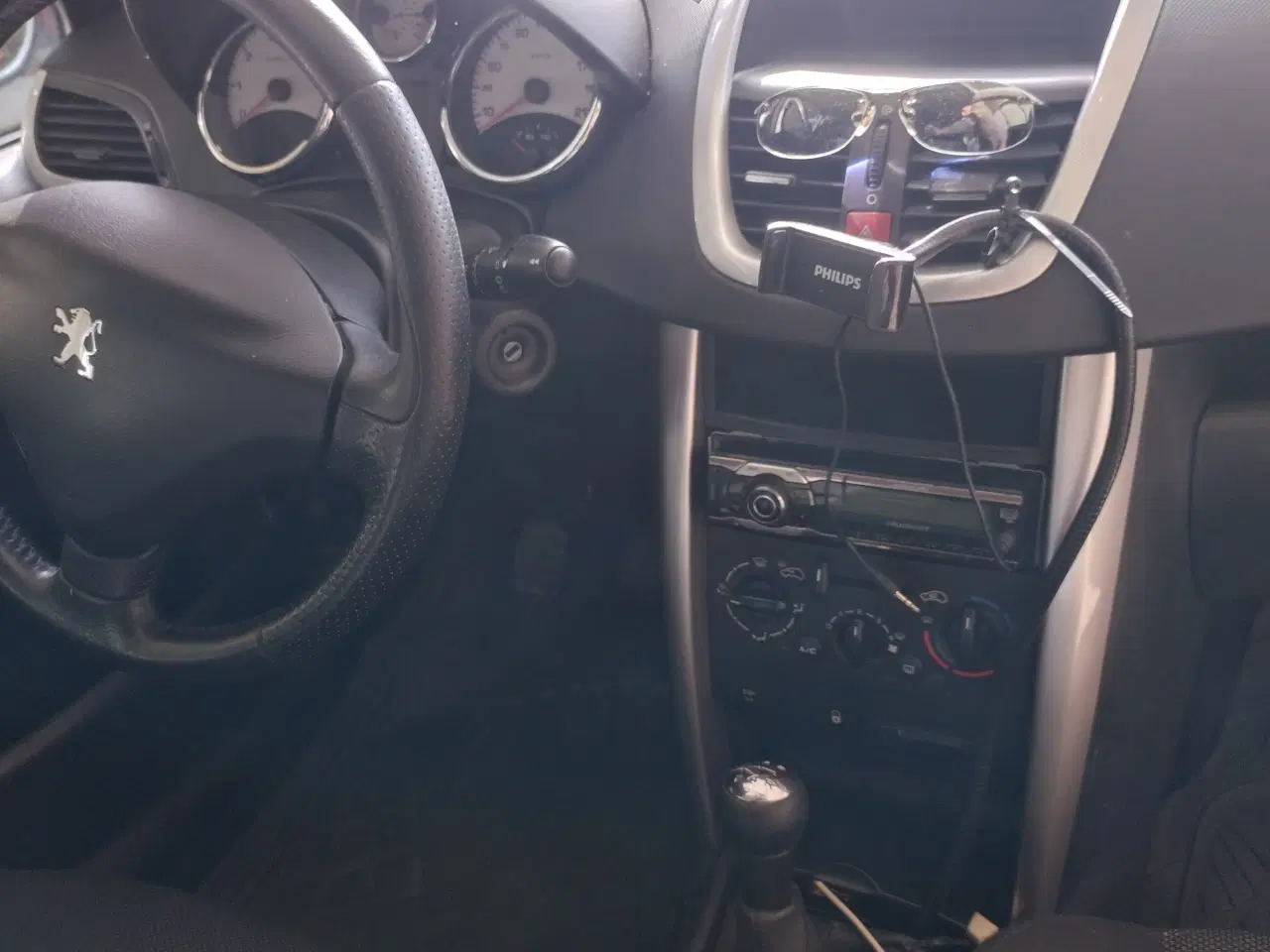 Billede 8 - Pæn og velholdt Peugeot 207  