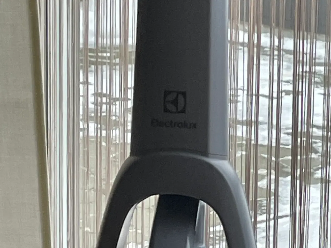 Billede 2 - Electrolux ledningsfri støvsuger med defekt