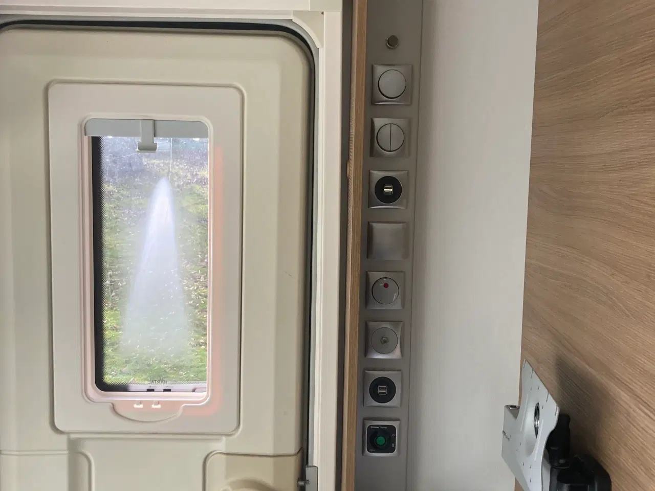 Billede 8 - Lækker nyere campingvogn 