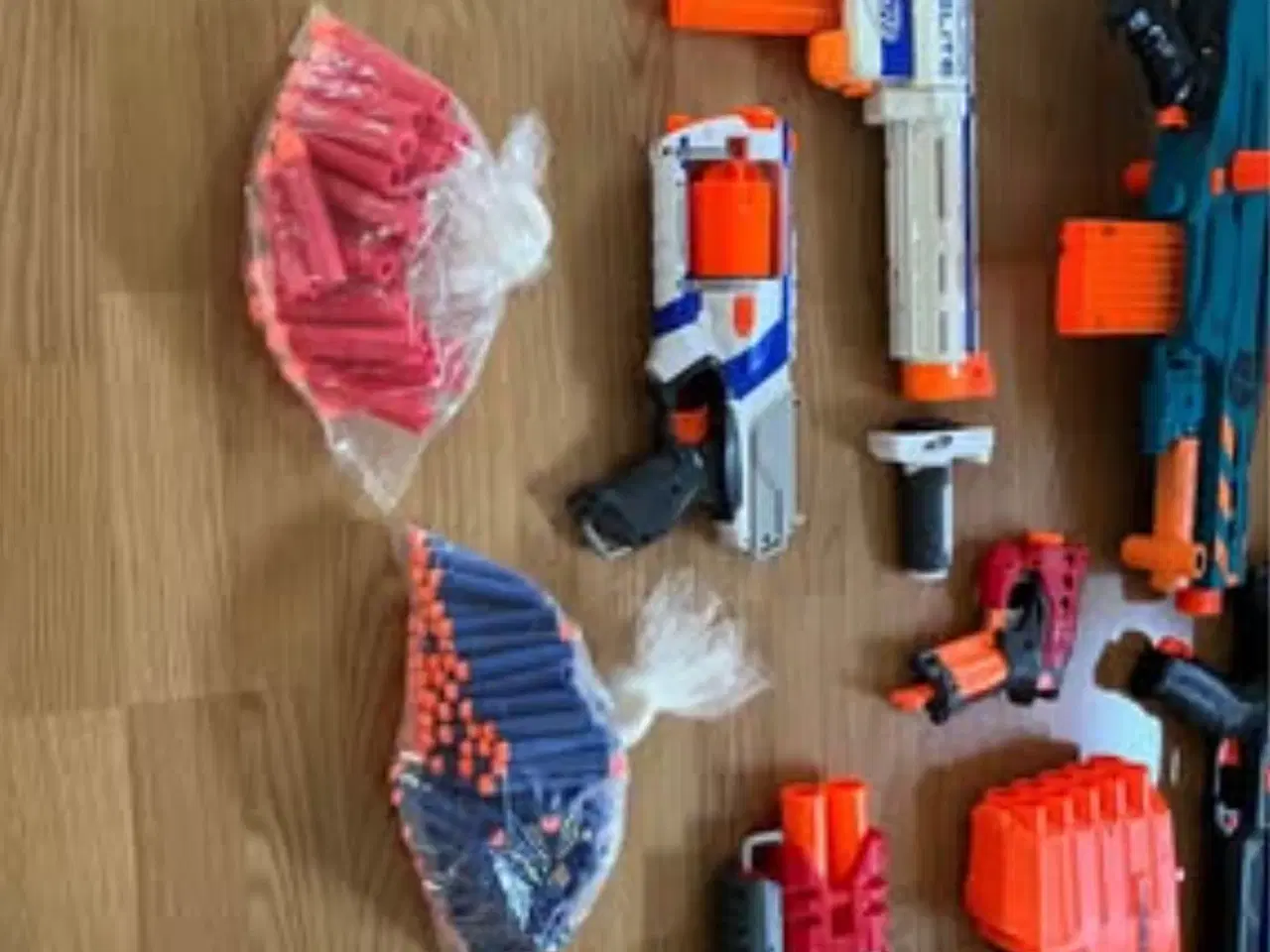Billede 1 - NERF Guns i forsk. str.